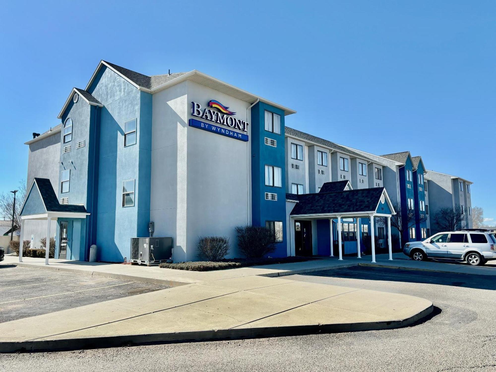 Baymont By Wyndham Farmington Hotel Exterior photo